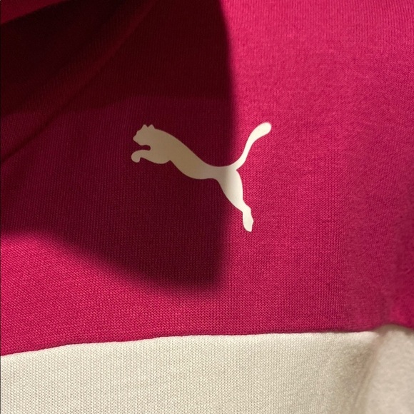 Puma Pink and White Hooded Jacket with Sporty Style - Picture 3 of 15